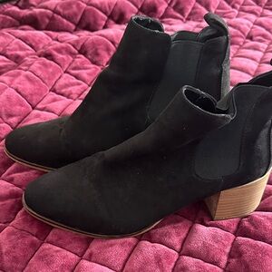 American Eagle Outfitters Black Ankle Booties